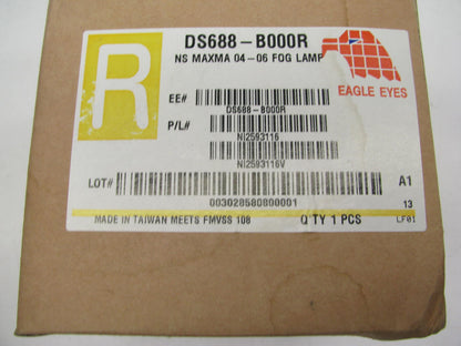 EAGLE EYES DS688B00R Right Corner Parking Fog Light Marker Lamp For 04-06 Maxima