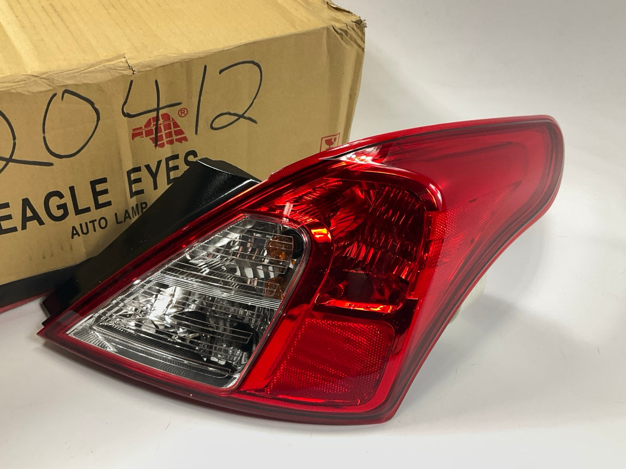 Eagle Eyes DS712-B000R Right Tail Light Lamp For 2012-2019 Nissan Versa SEDAN