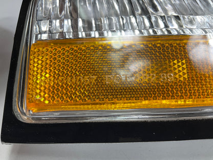 Eagle Eyes GM057-U000R Right Side Marker Light Lamp - 1989-1991 Pontiac Grand Am