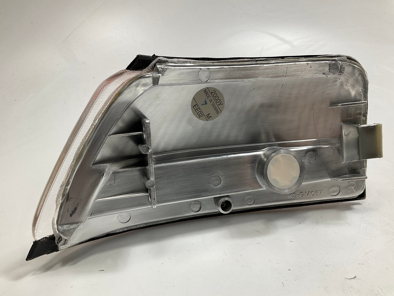 Eagle Eyes GM057-U000R Right Side Marker Light Lamp - 1989-1991 Pontiac Grand Am