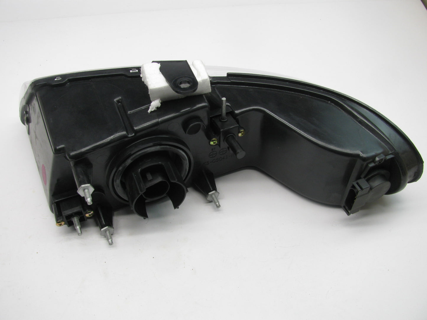Eagle Eyes GM111-B001R FRONT RIGHT Headlight Headlamp For 95- 99 Cavalier