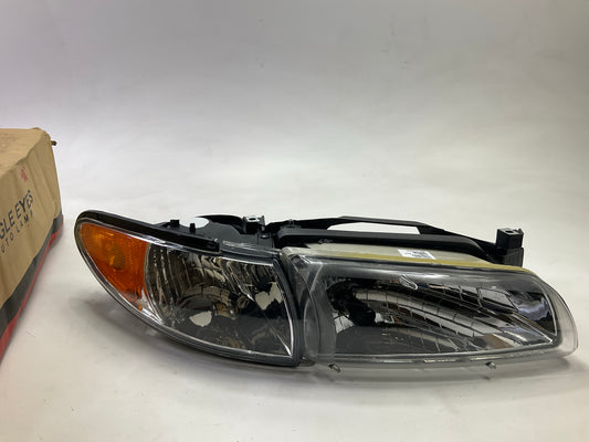 Eagle Eyes GM141-B001R Right Headlight Headlamp For 1997-2003 Pontiac Grand Prix