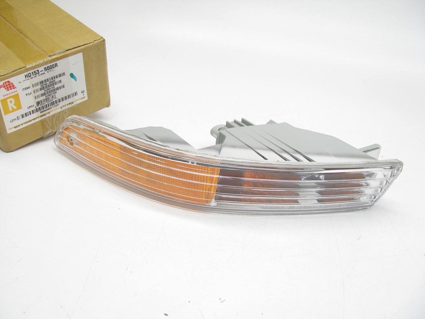 Eagle Eyes HD153-B000R FRONT RIGHT Turn Signal Light For 1994-97 Acura Integra