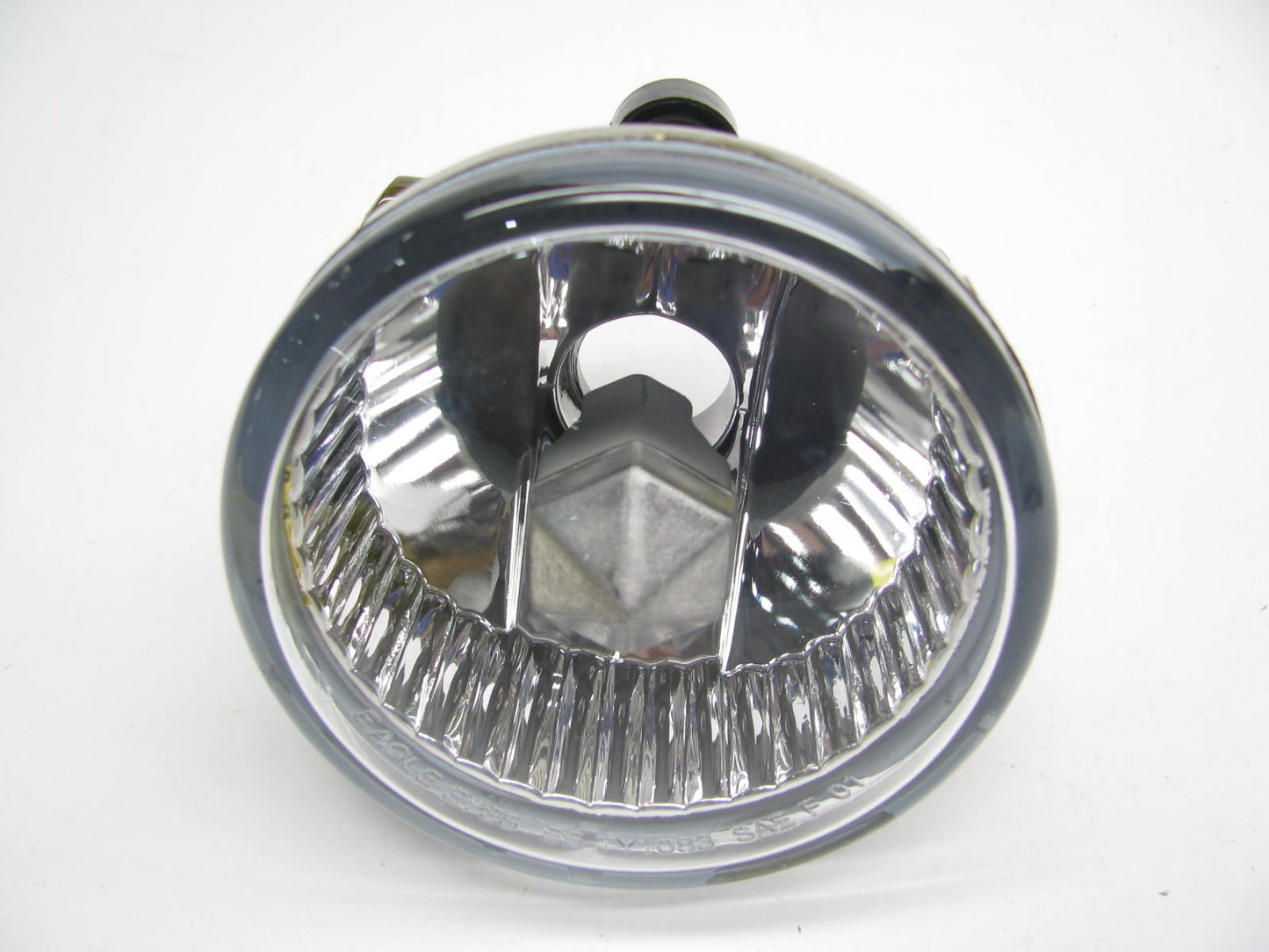 Eagle Eyes TY1083-U000RCA Right Side Fog Light Lamp For 2000-2009 Toyota Prius