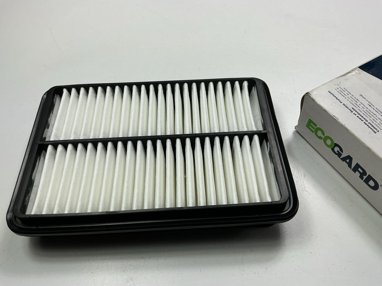 Ecogard XA5387 Engine Air Filter For 2001-2006 Hyundai Santa Fe