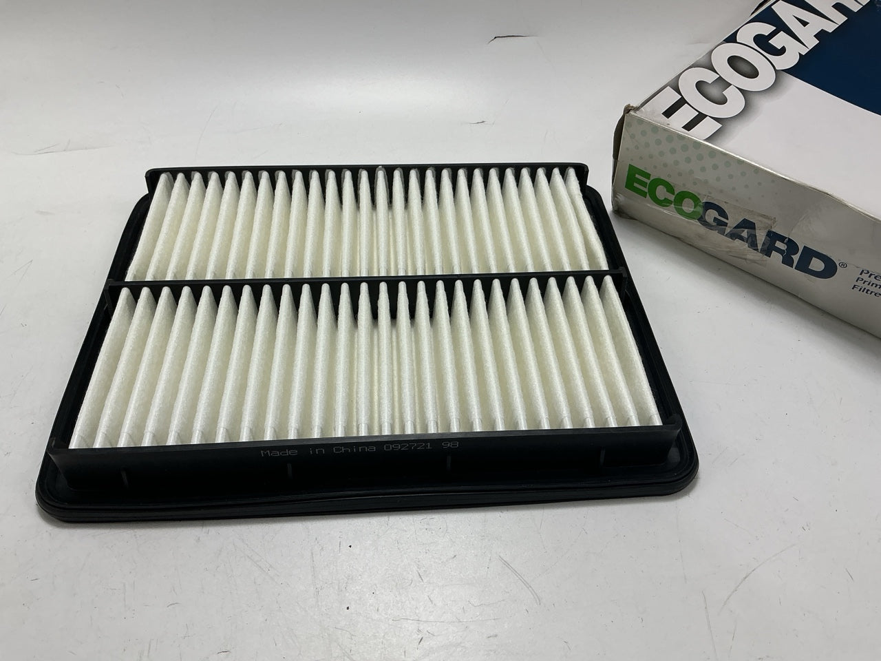 Ecogard XA5517 Engine Air Filter For 2003-2009 Kia Sorento
