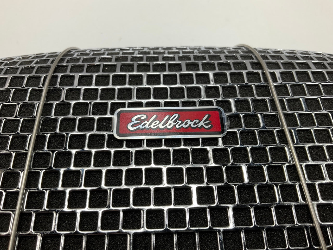 Edelbrock 1002 Pro-Flo 1000 Series Chrome Air Cleaner 5-1/8'' Neck And Bridge