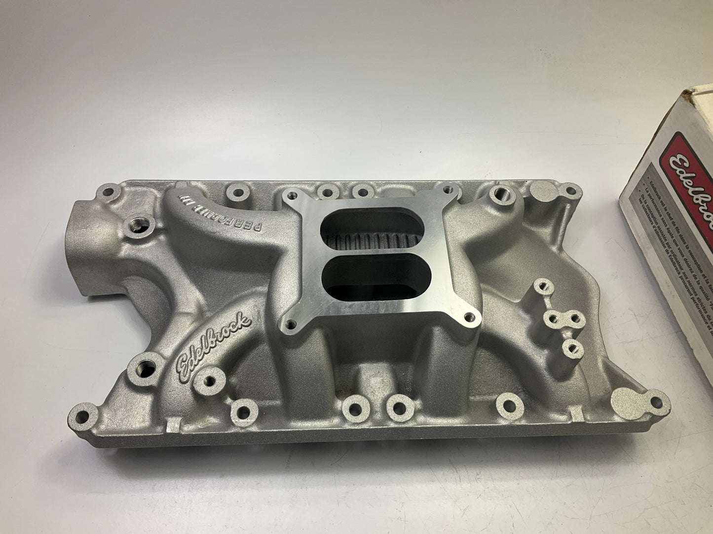 Edelbrock Performer 7181 Ford 351W Windsor RPM Aluminum Intake Manifold