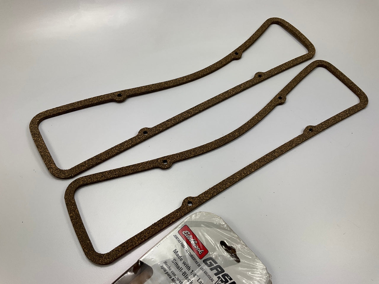 Edelbrock 7548 Valve Cover Gasket  Set For 1958-1986 Chevrolet SBC 302-350 V8