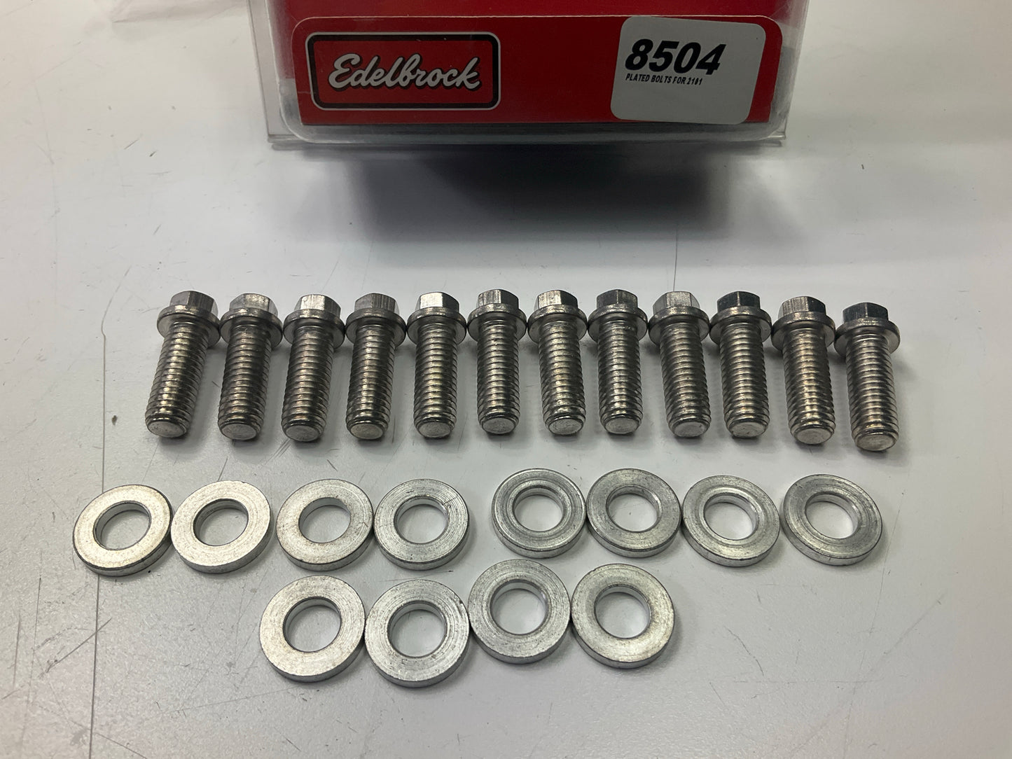 Edelbrock 8504 Intake Manifold Bolt Kit - 3/8-16 X .750'' - Small Block Chevy SBC