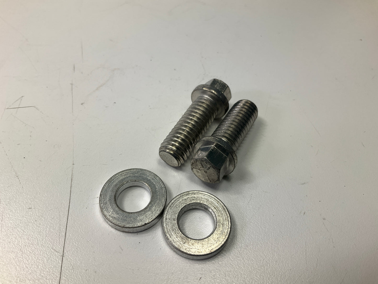 Edelbrock 8504 Intake Manifold Bolt Kit - 3/8-16 X .750'' - Small Block Chevy SBC