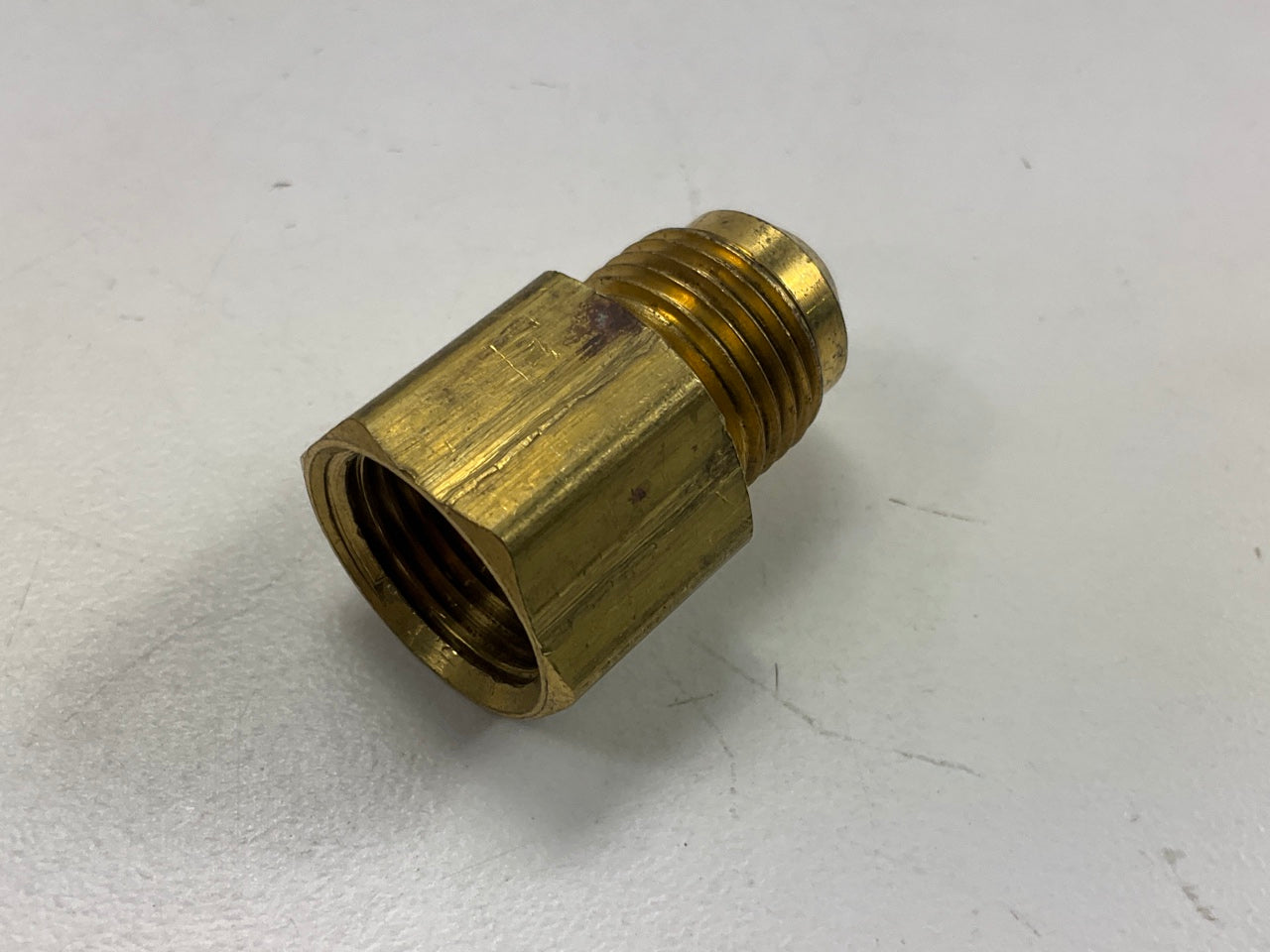 Edelmann 146660 SAE 45 D Flared Male 3/8'' Tube X 3/8'' Female NPT Adapter Fitting