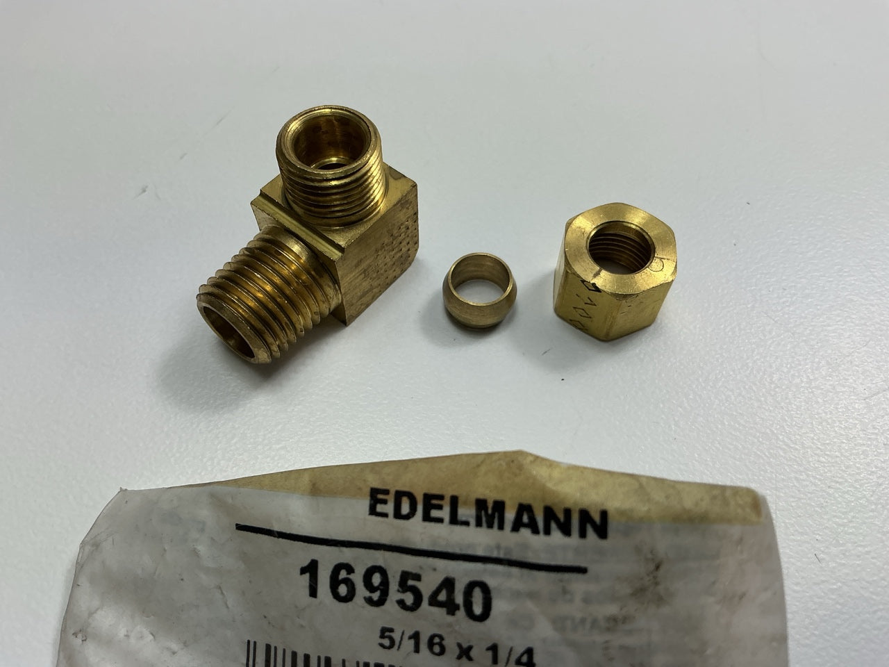 Edelmann 169540 Male Elbow Compression Fitting 5/16'' Tube X 1/4'' Pipe Thread