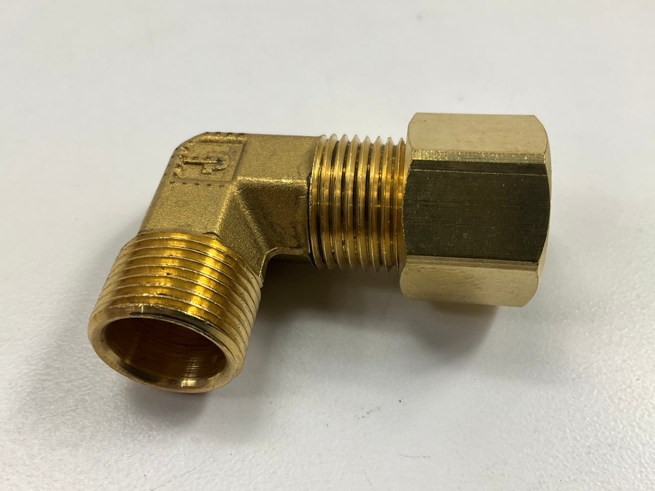 Edelmann 169860 Hydraulic 1/2'' Tube X 3/8 Pipe Thread 90 Deg. Male Elbow Fitting