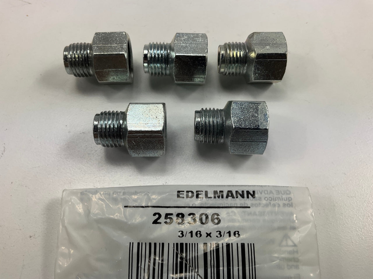 (5) Edelmann 258306 Std-dual Master Cylinder Brake Fitting 3/16'' Female X Male