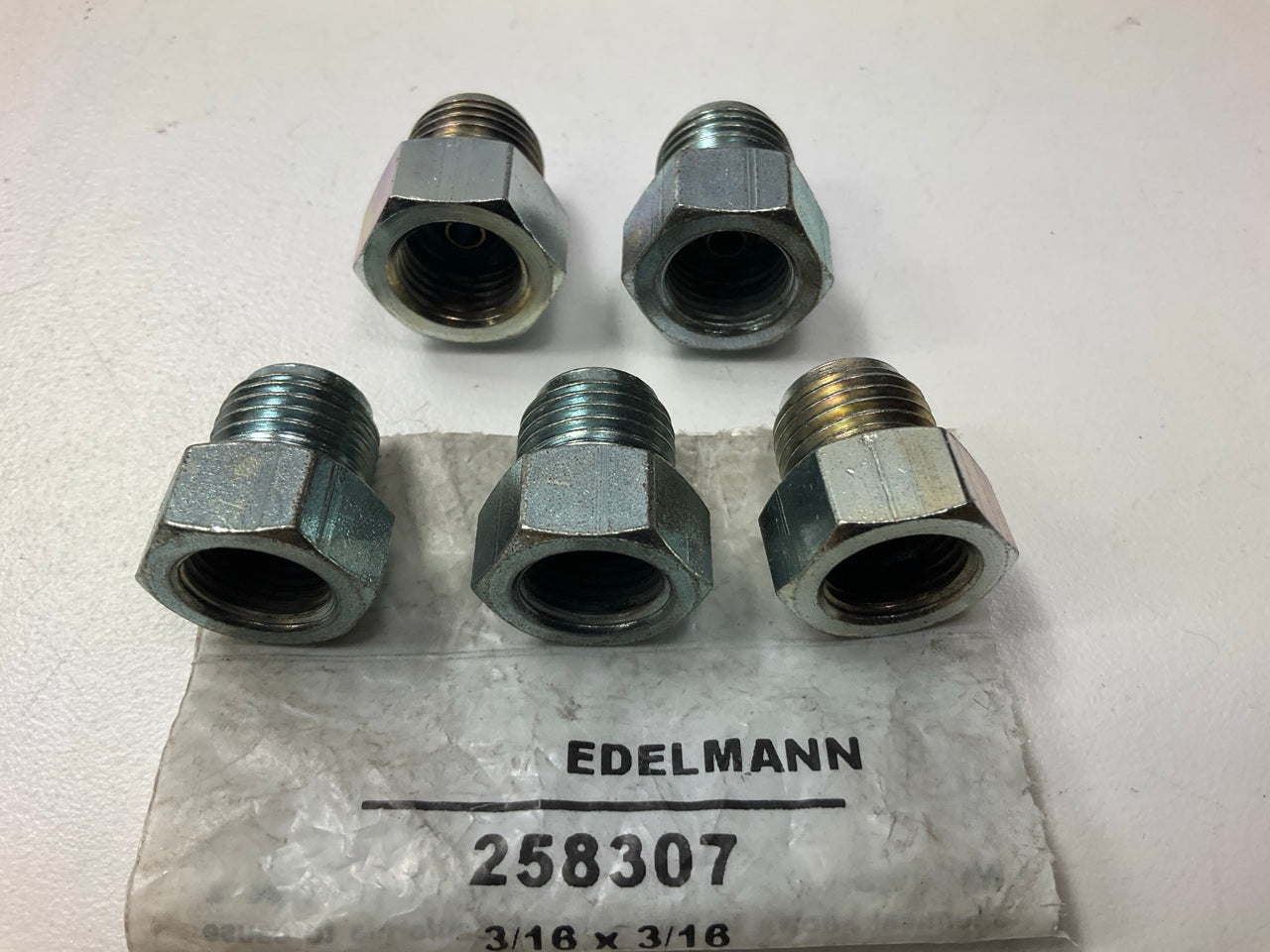 (5) Edelmann 258307 STD To Dual Master Cylinder Adapter 3/16'' Female X 3/16 Male