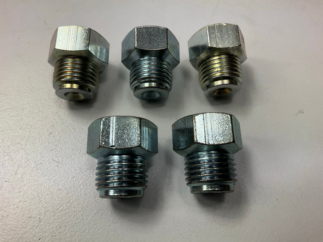 (5) Edelmann 258307 STD To Dual Master Cylinder Adapter 3/16'' Female X 3/16 Male