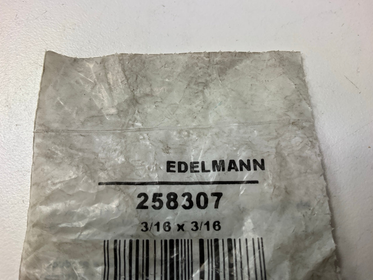 (5) Edelmann 258307 STD To Dual Master Cylinder Adapter 3/16'' Female X 3/16 Male