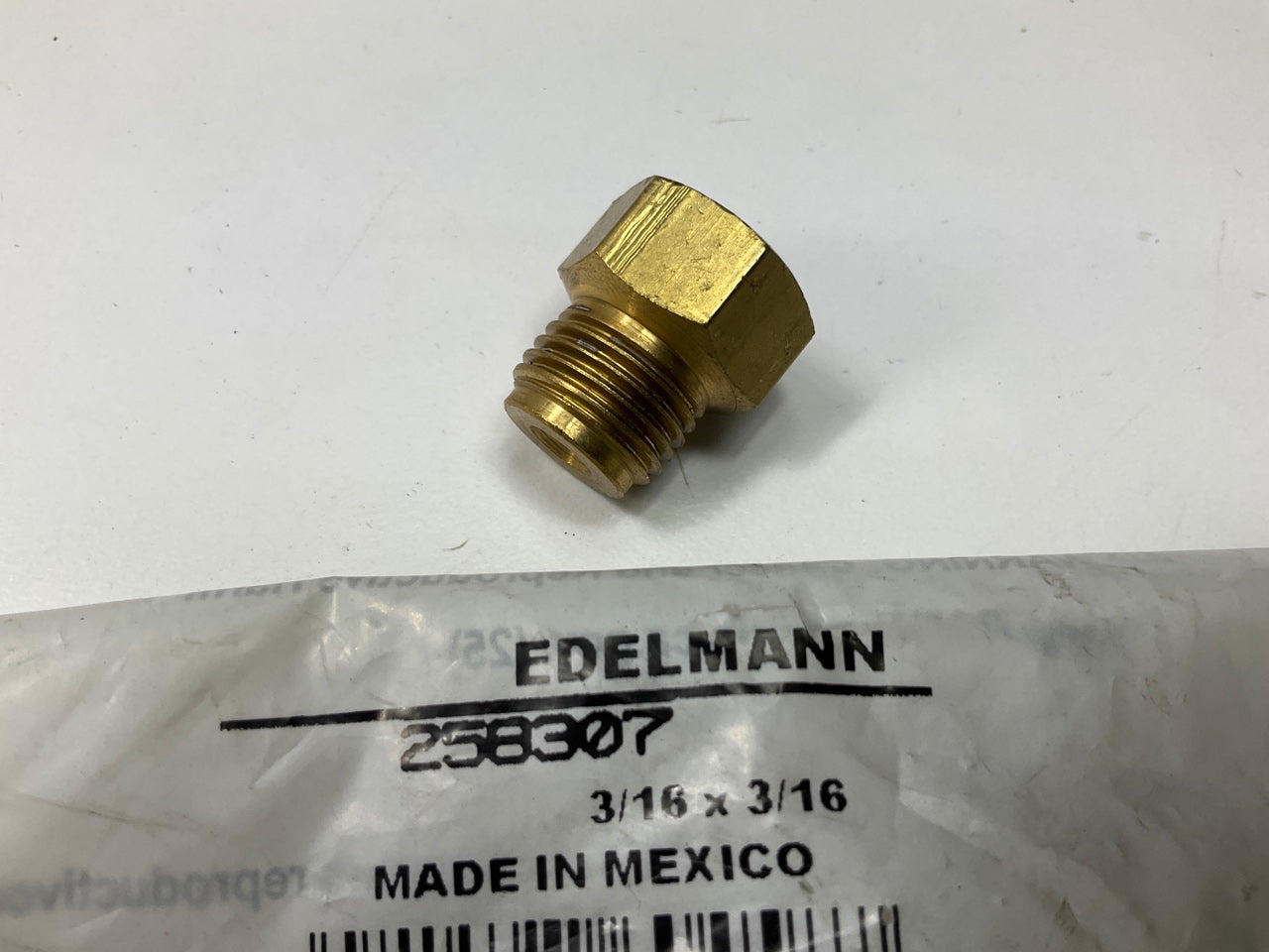 Edelmann 258307 STD To Dual Master Cylinder Adapter 3/16'' Female X 3/16'' Male