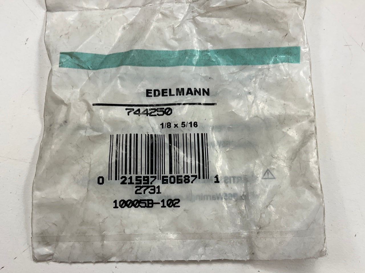 Edelmann 744250 Push-On Rigid Male Fitting 1/8 Pipe Thread X 5/16'' Barb Hose