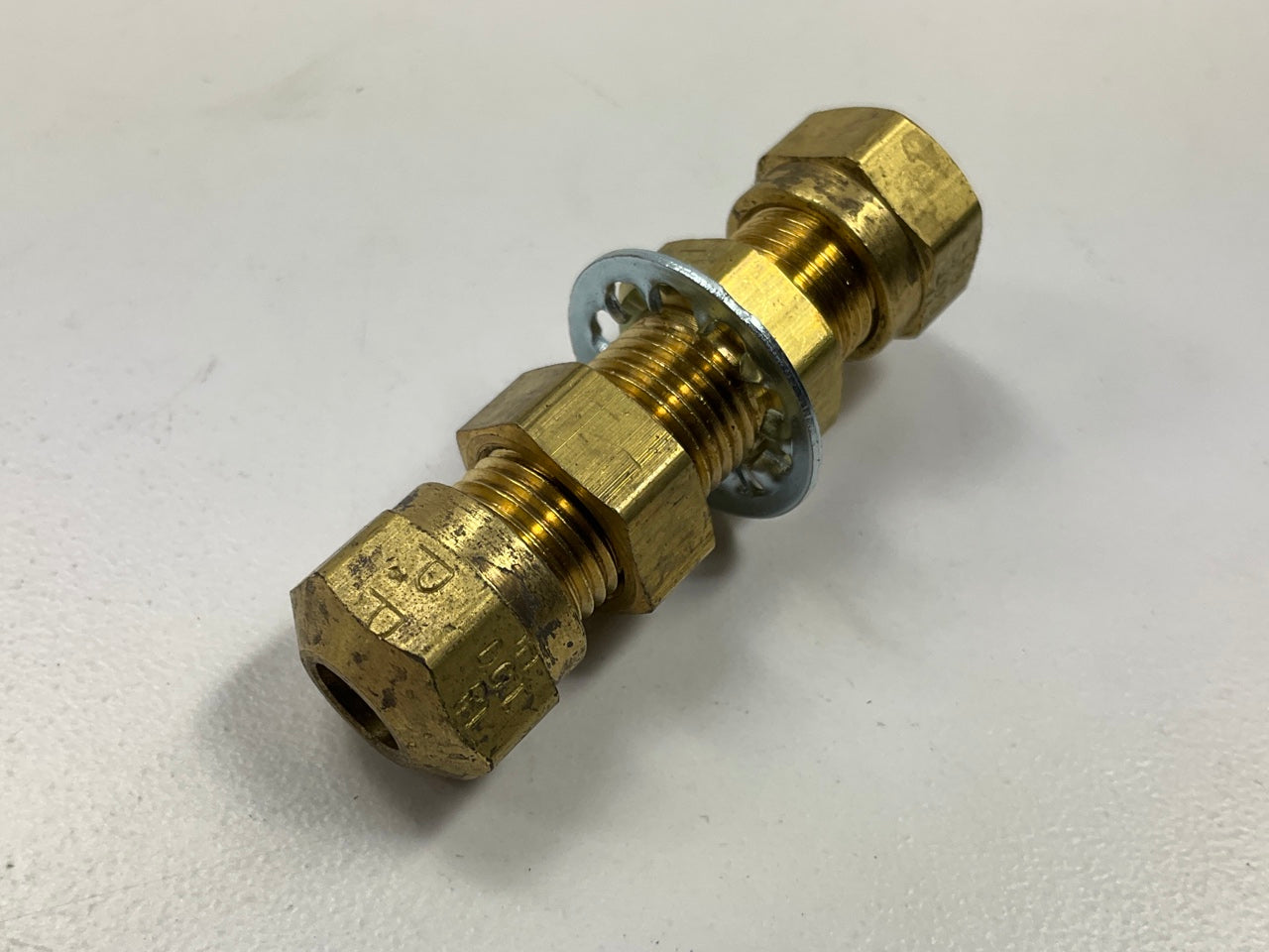 Edelmann 911440 Nylon 1/4'' Air Brake Tube Brass Fitting, Bulkhead Union
