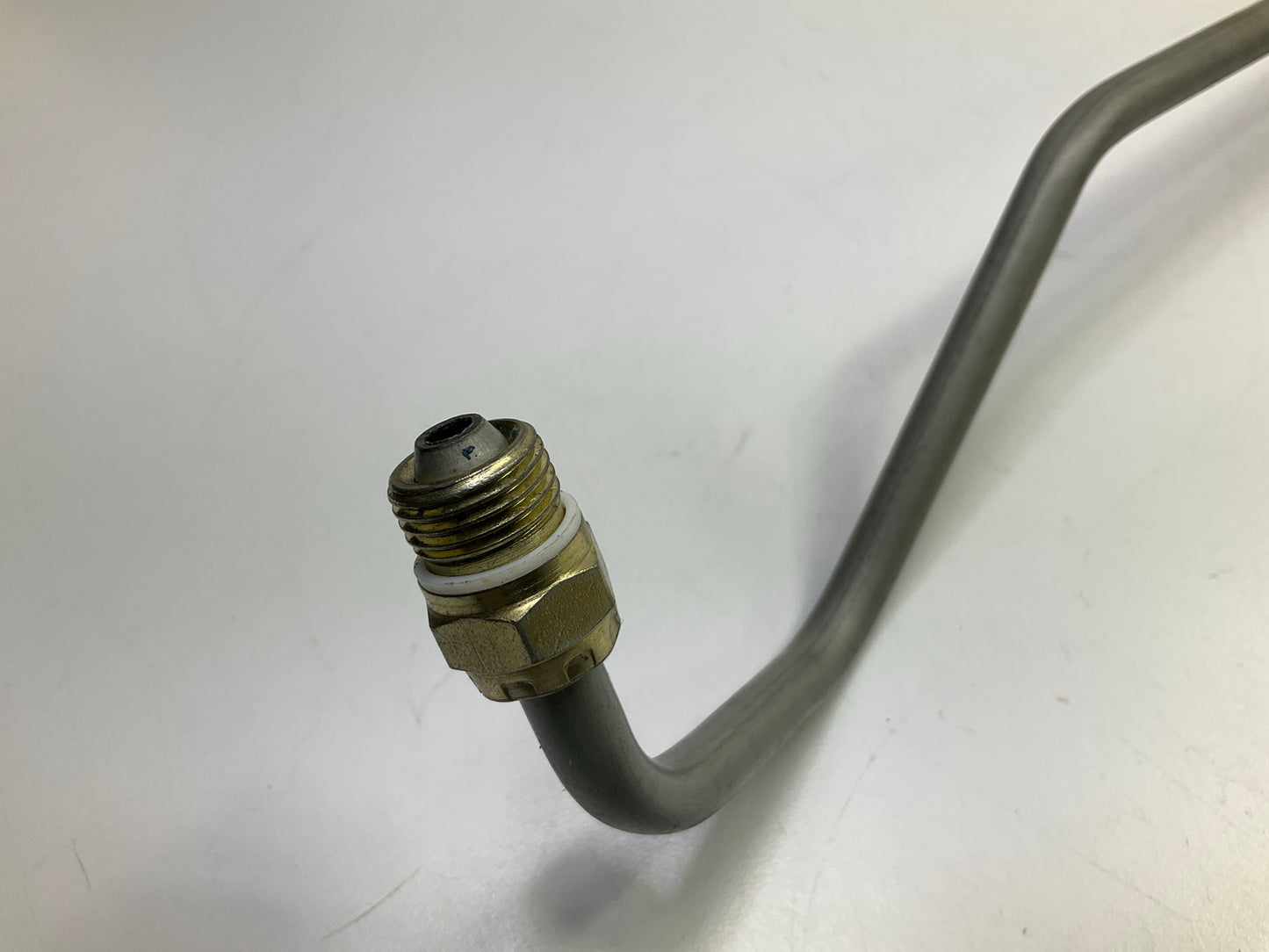 Edelmann 92386 Power Steering Hose For 2000-2001 Ford Explorer