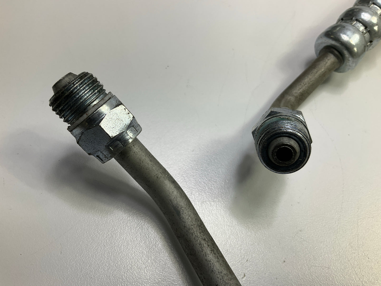 Edelmann 92489 Power Steering Hose For 1997-00 Ford Escort, Tracer 2.0L-L4 SOHC