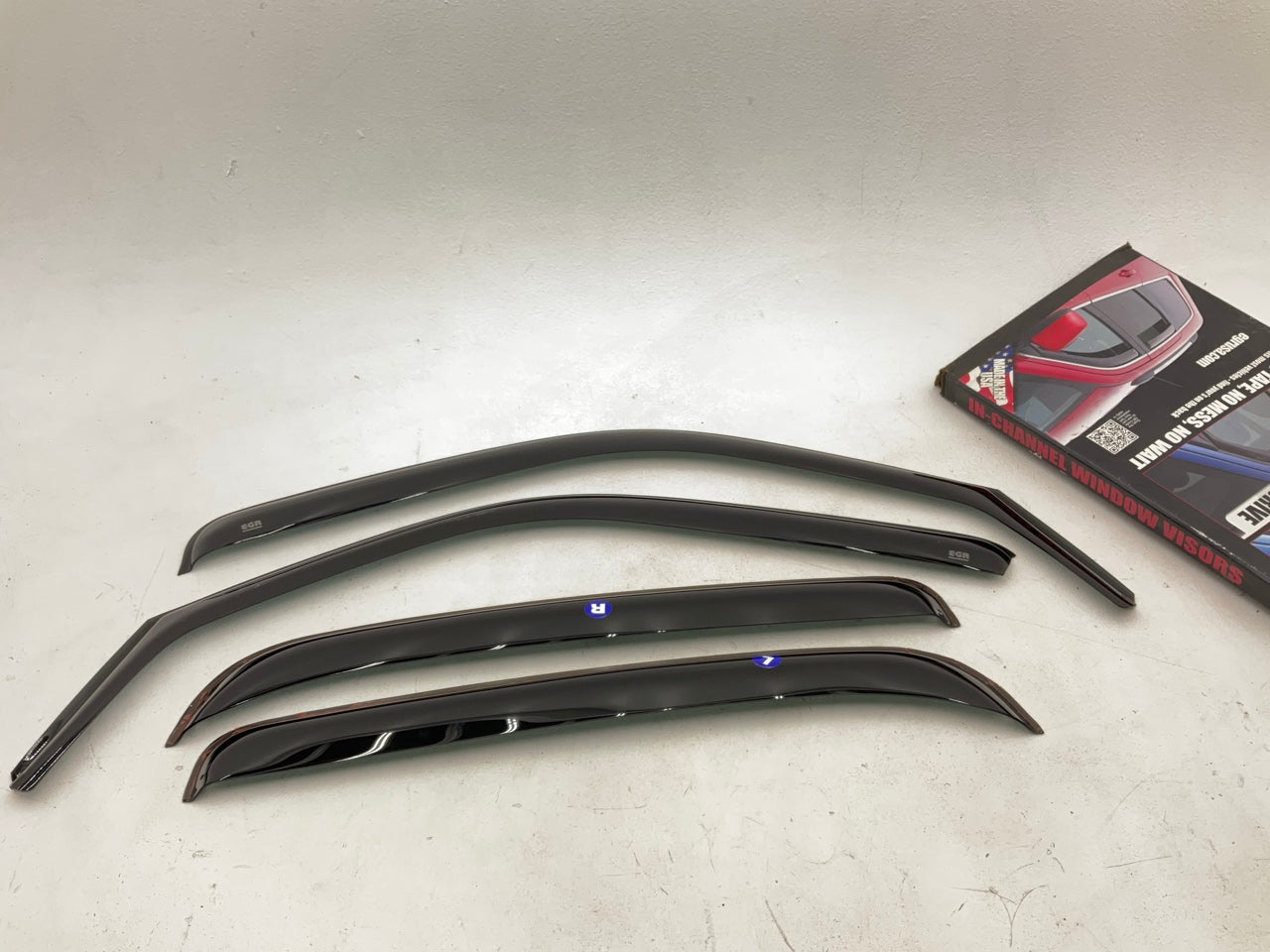 EGR 571721 4-Piece Vent Visor Window Deflector Set 1999-2007 Silverado Crew Cab