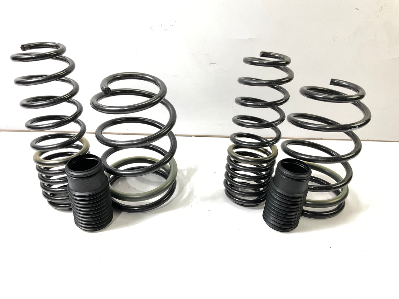 Eibach 35101.140 PKK Coil Spring 1.5'' Lowering Kit For 2005-2010 Ford Mustang