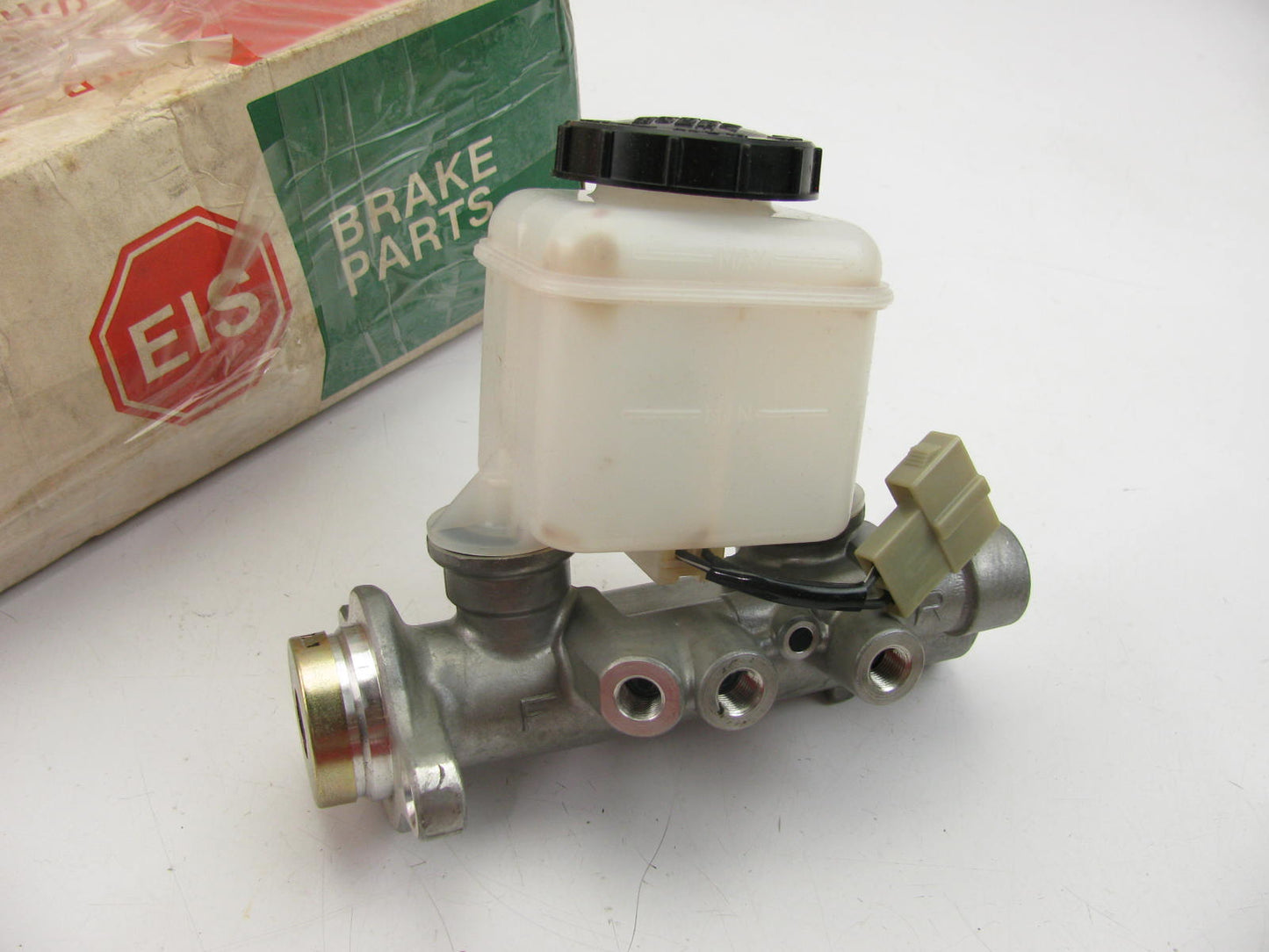 EIS E105951 Tokico Brake Master Cylinder For 84-85 Nissan 300ZX
