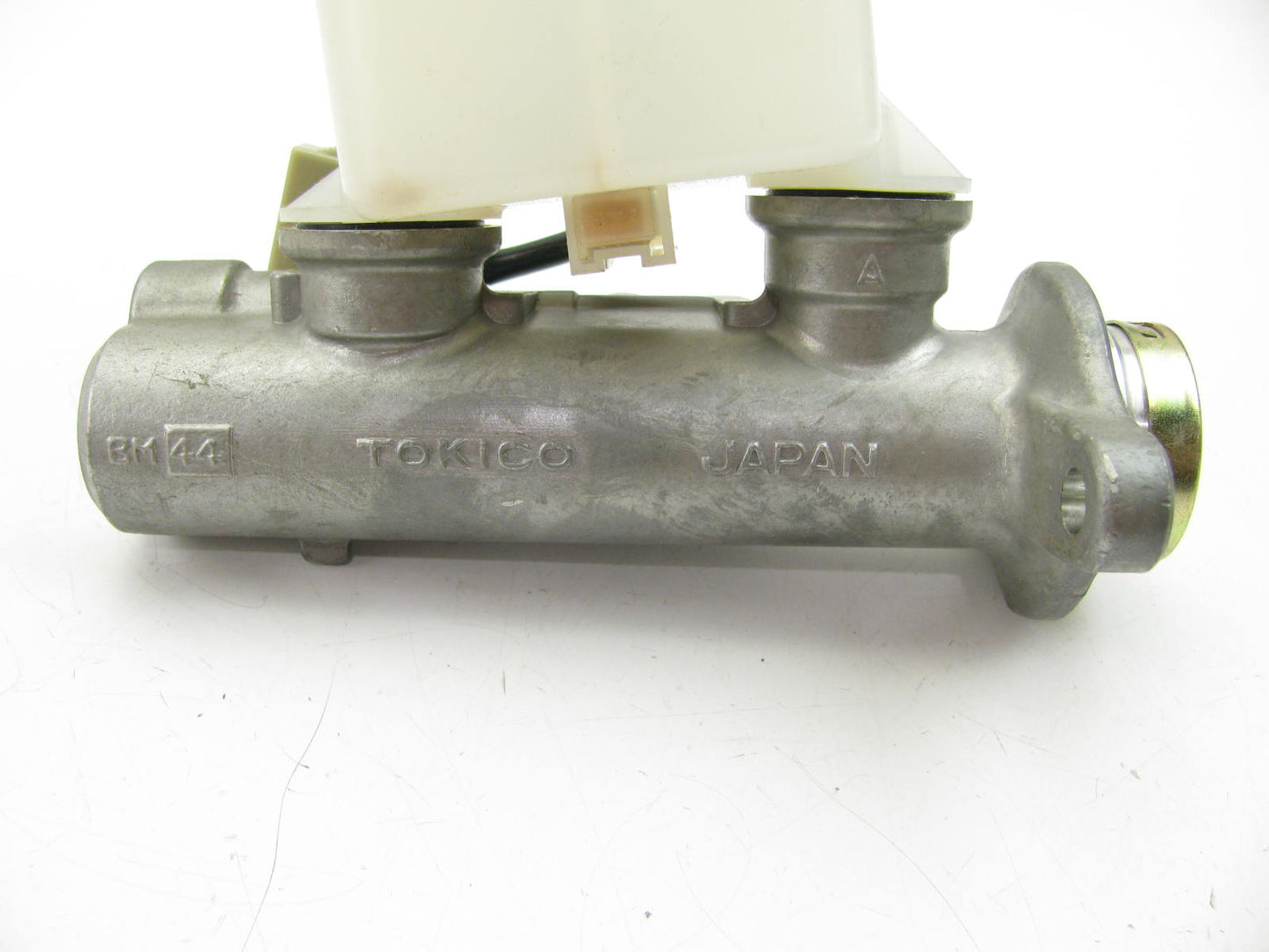 EIS E105951 Tokico Brake Master Cylinder For 84-85 Nissan 300ZX