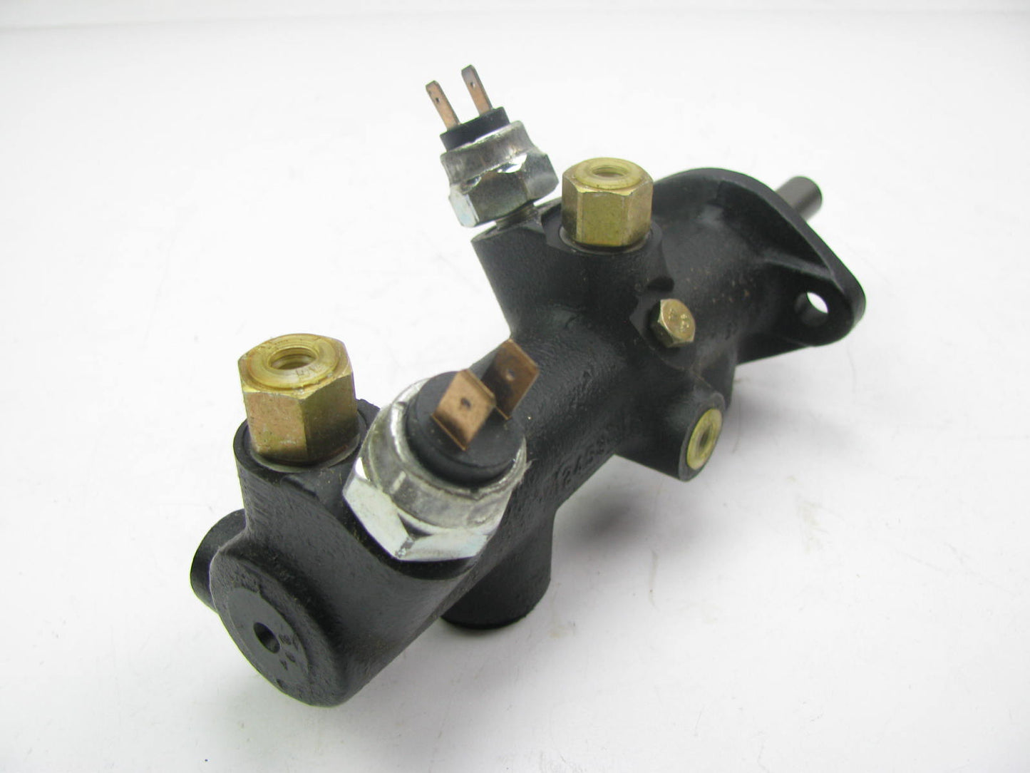 EIS E105985 Brake Master Cylinder 82-84 Vw Quantum