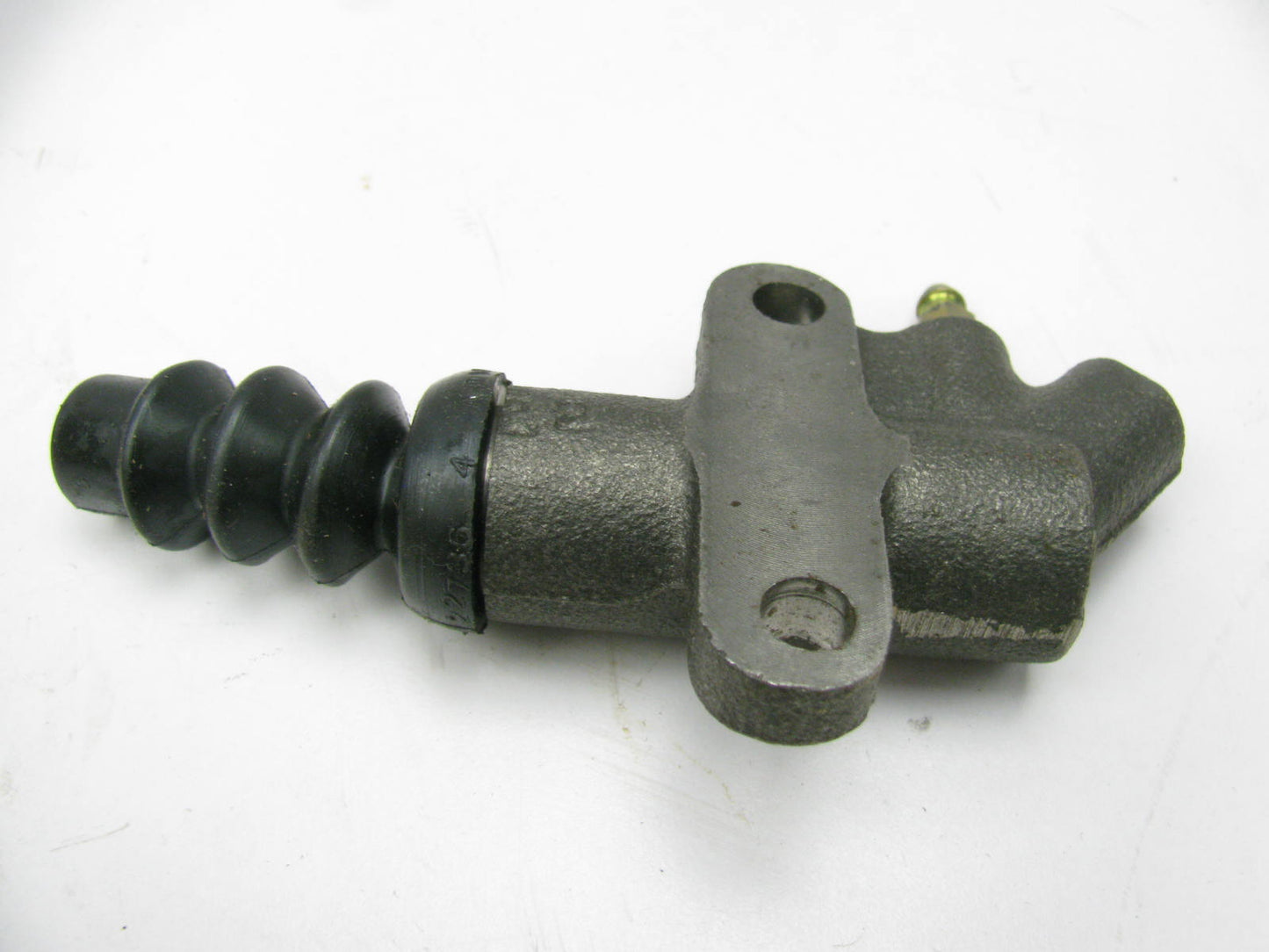 EIS EW100106 Clutch Slave Cylinder