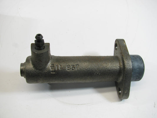 EIS EW104443 Clutch Slave Cylinder