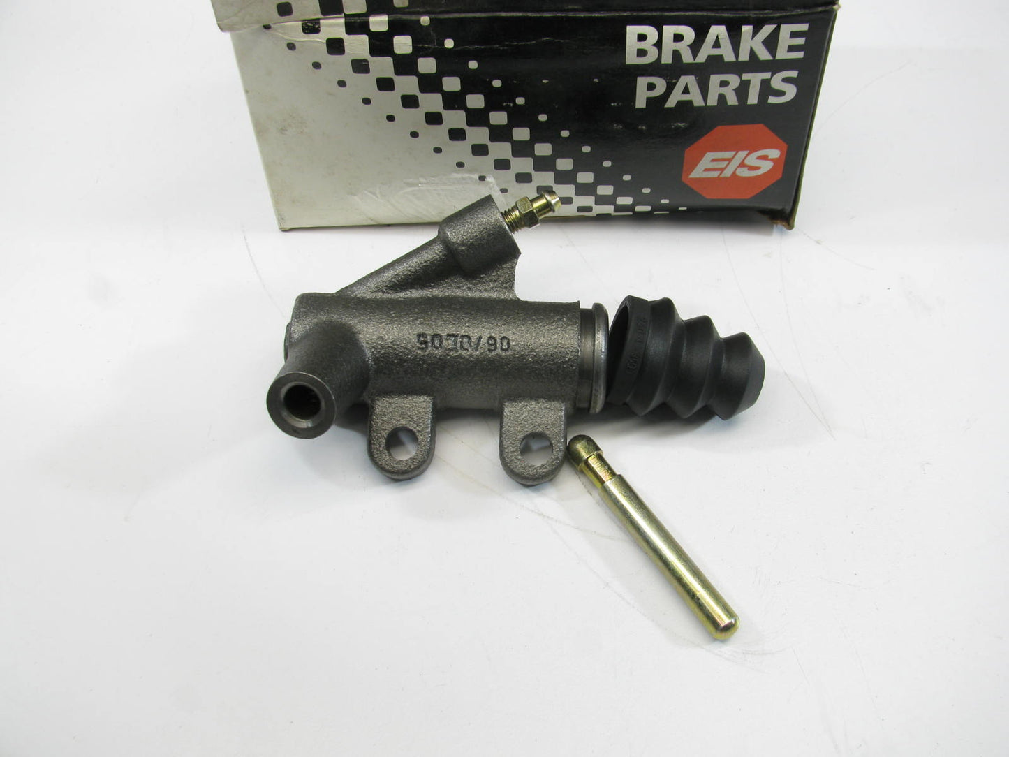 EIS EW106047 Clutch Slave Cylinder