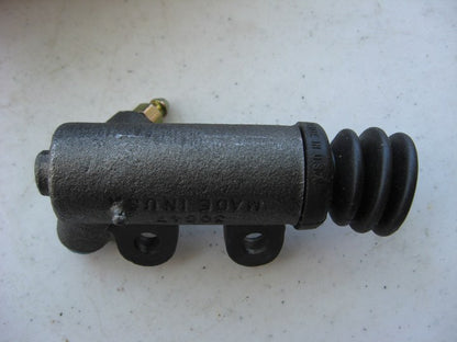EIS EW155082 Clutch Slave Cylinder