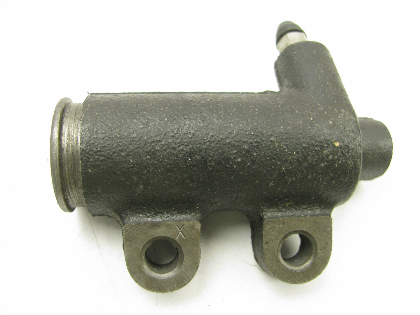 EIS EW155104 Clutch Slave Cylinder For 1986-1989 Toyota Supra