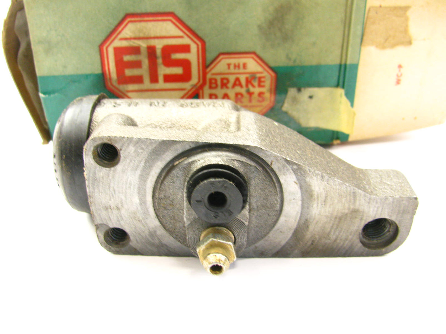 EIS EW75888 Drum Brake Wheel Cylinder - Front Right Upper