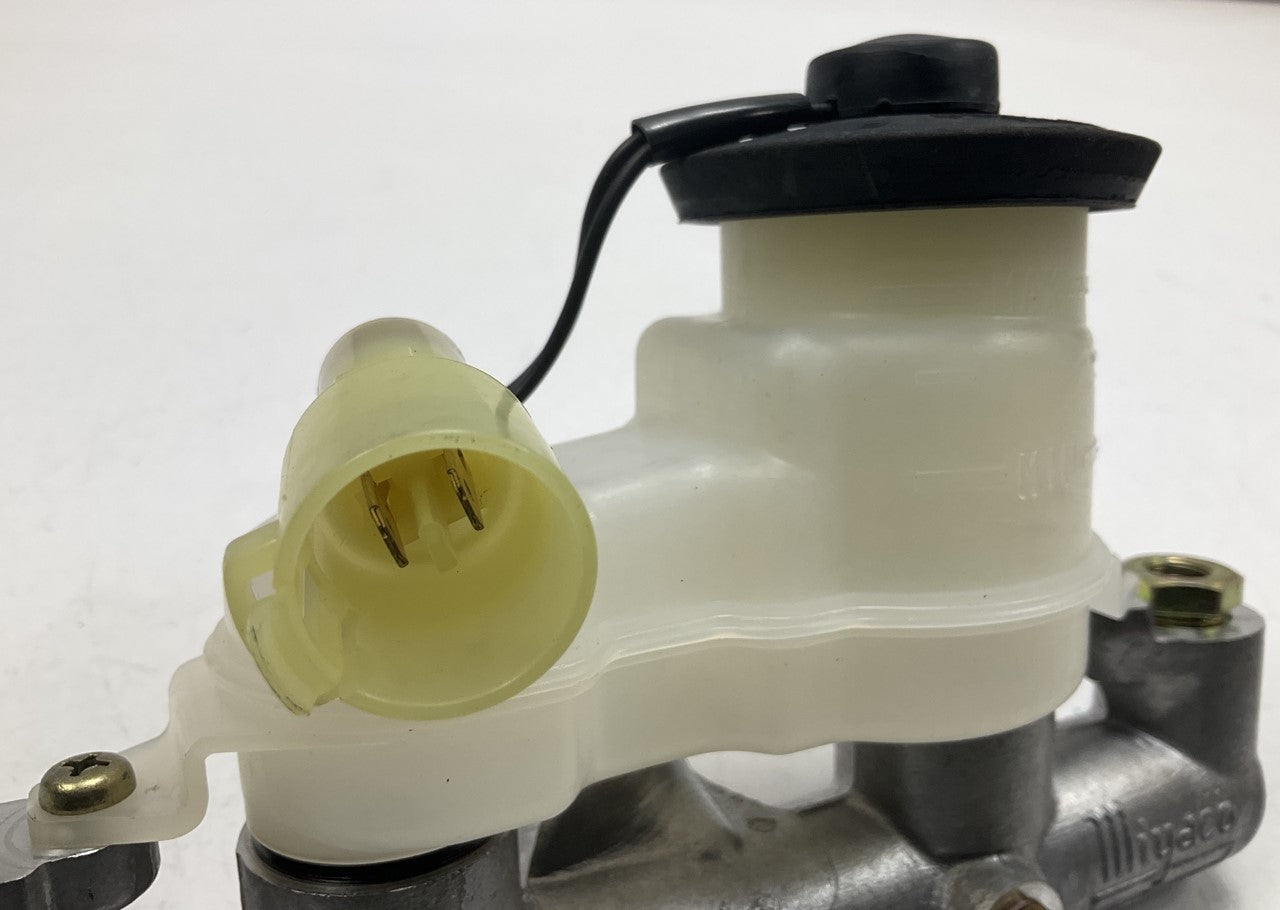 REMAN. EIS RE101308 MIYACO Brake Master Cylinder For 1980-1982 Toyota Tercel