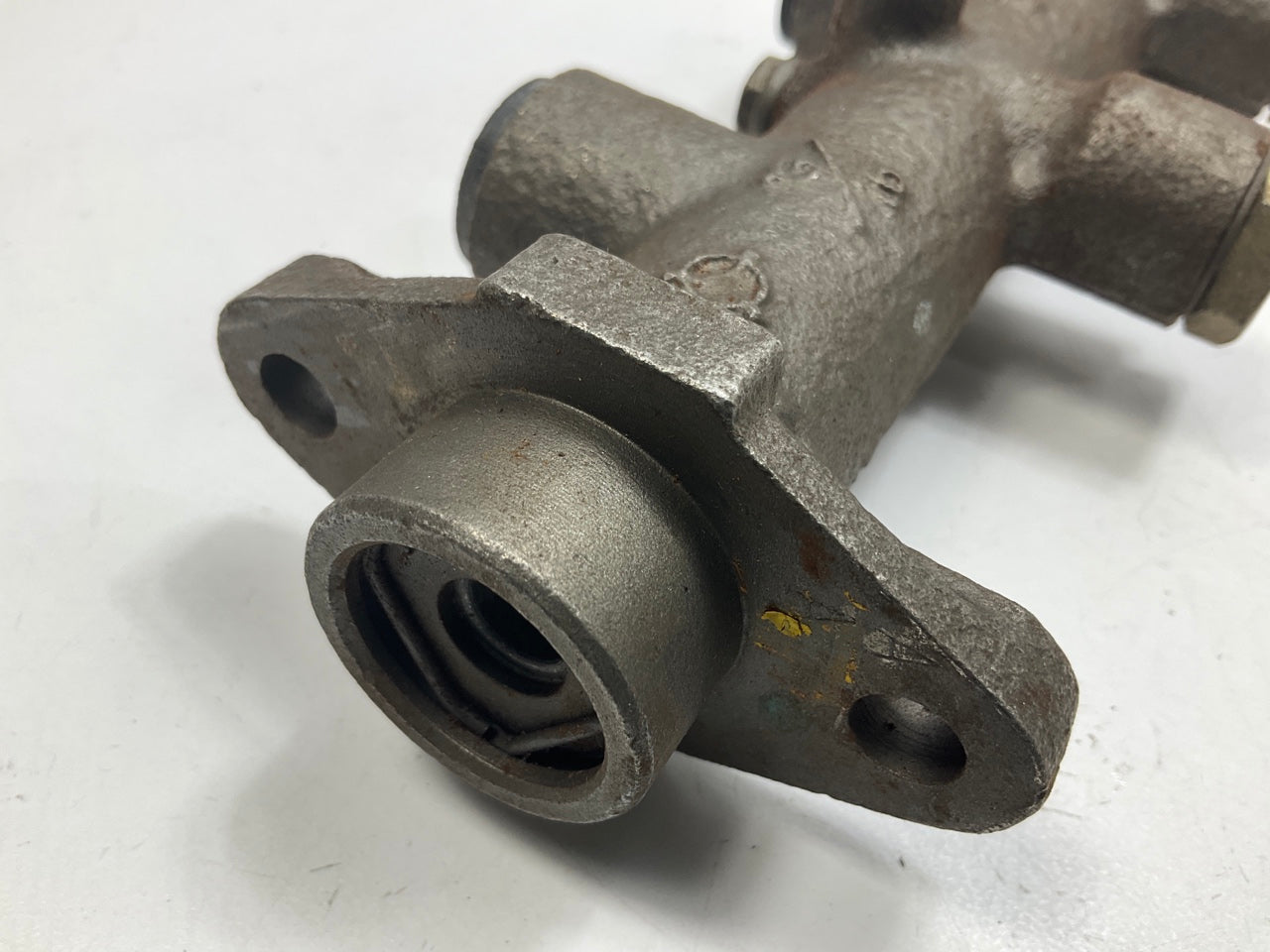 REMAN. EIS RE105901 Brake Master Cylinder For 1981-1985 Mazda RX-7
