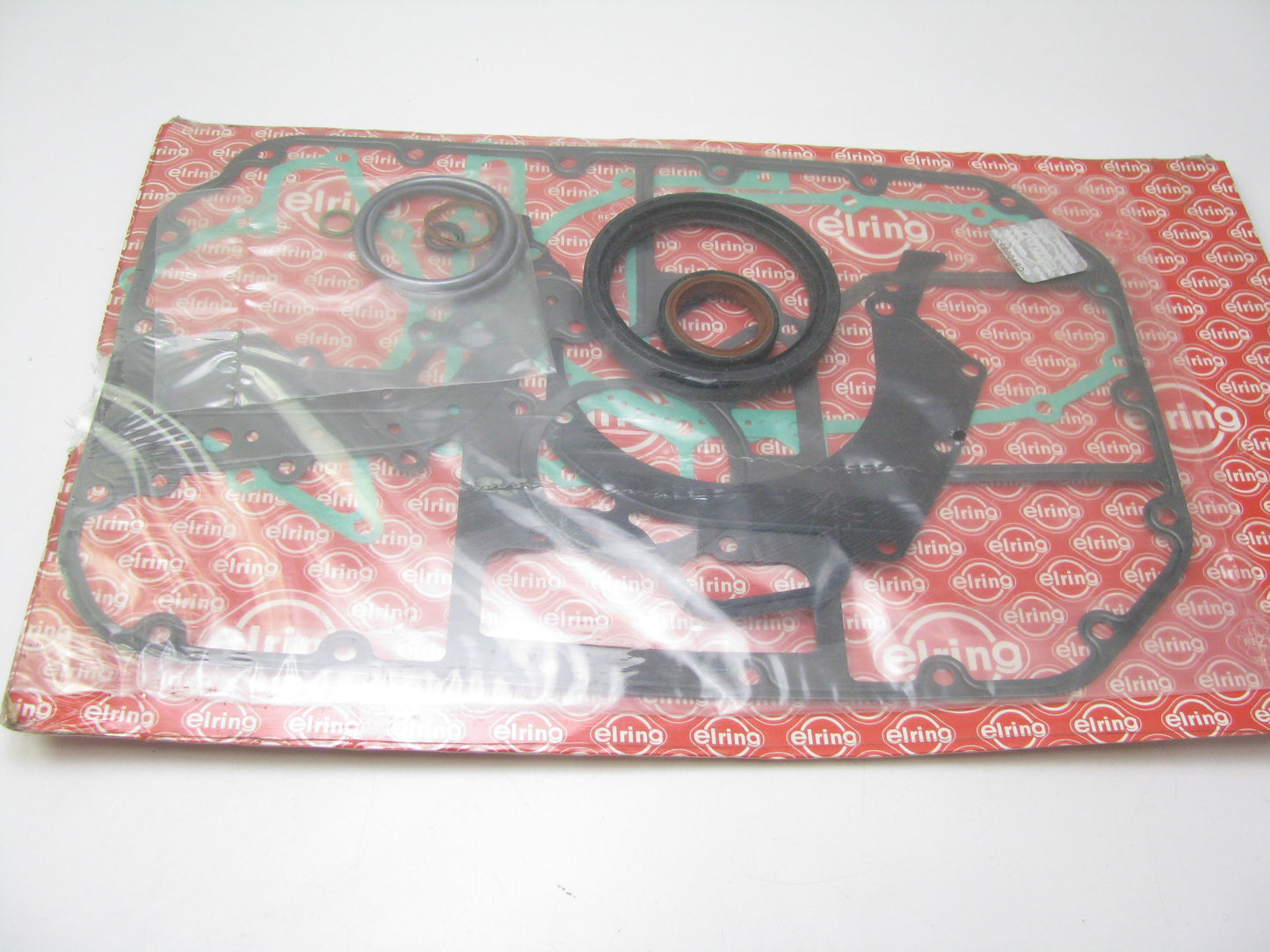 Elring 670-740 Engine Conversion Lower Gasket Set For 1994-1998 Audi 2.8L-V6