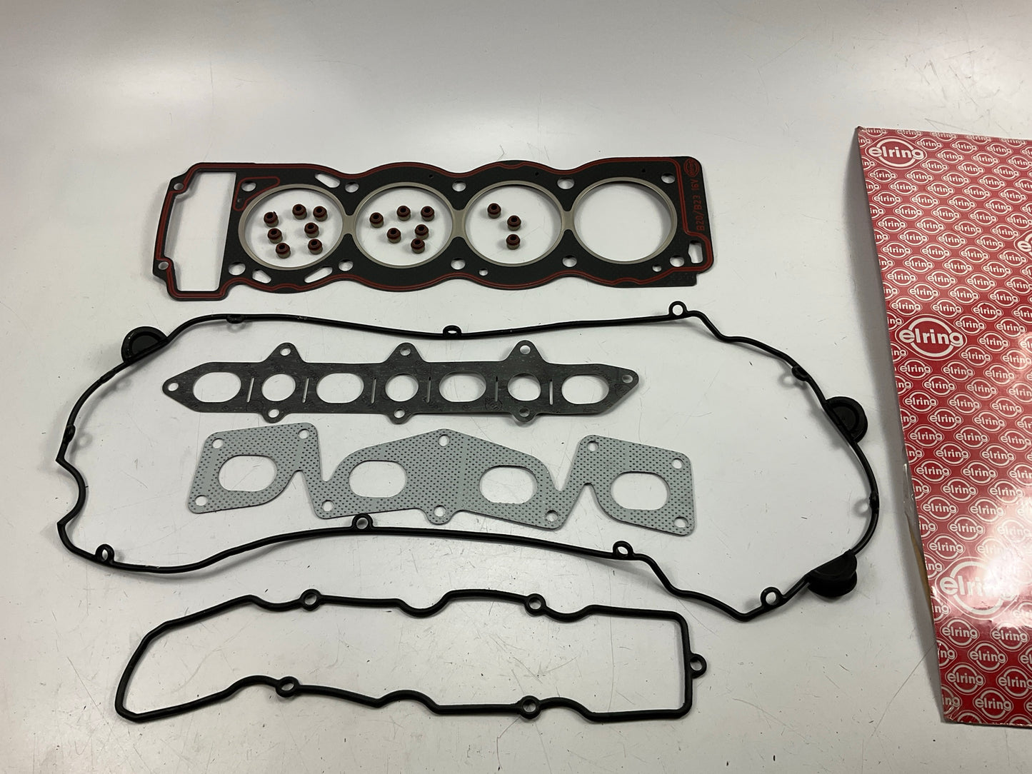 Elring 894.258 Cylinder Head Gasket Set For 1985-1994 Saab 900, 86-90 Saab 9000