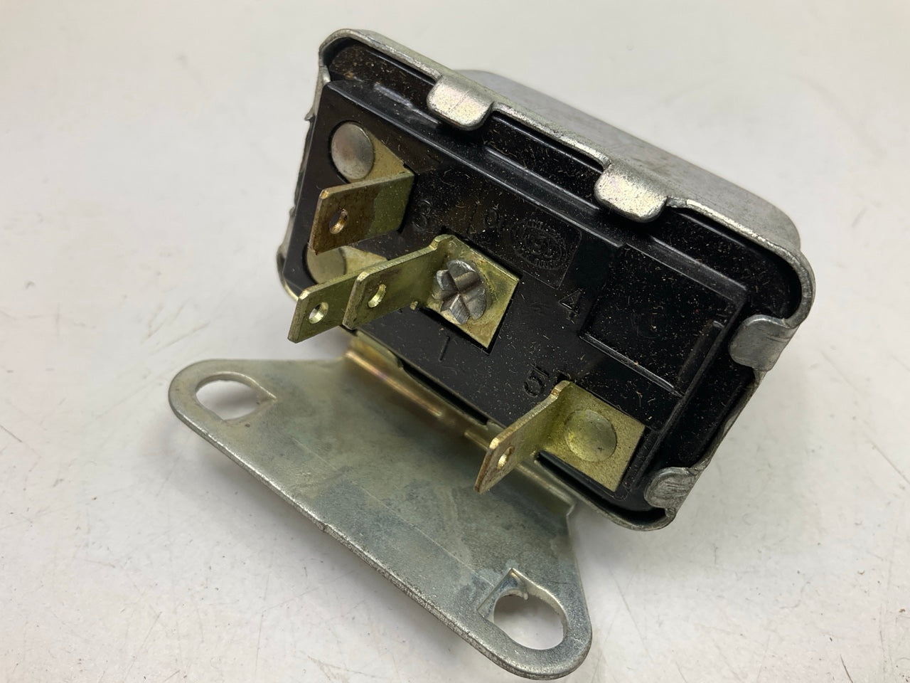 Essex 54-6418 HVAC Relay Replaces 1115881, RY11