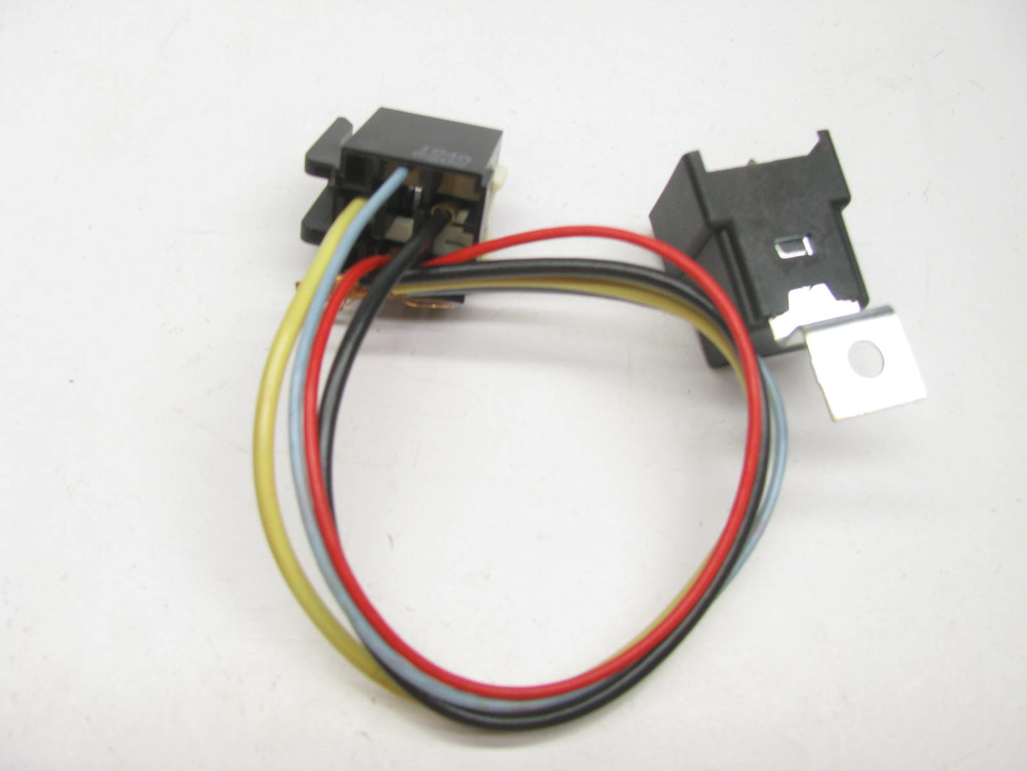 Engine Cooling Fan Motor Relay- Everco 2549