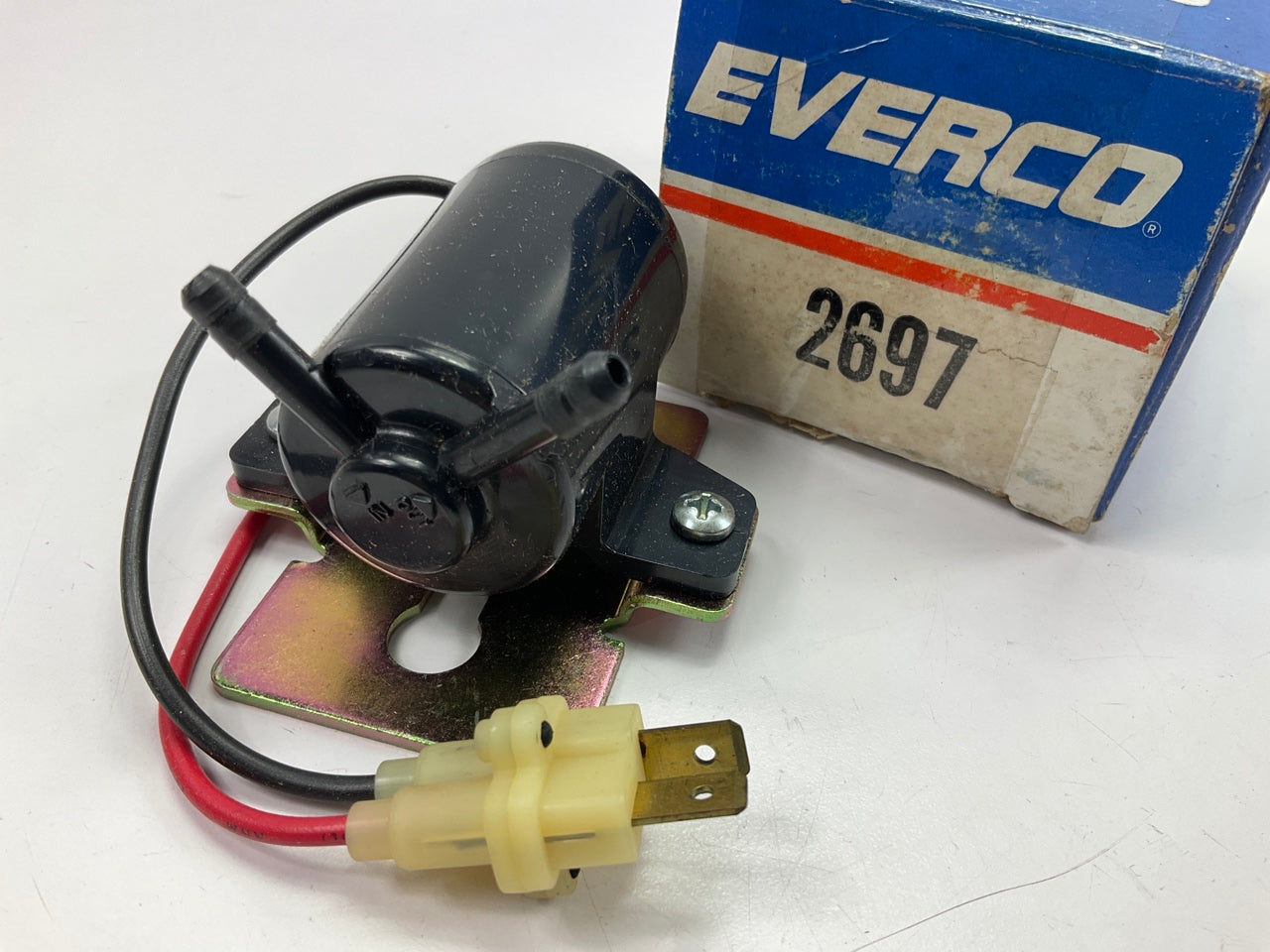 Everco 2697 Windshield Washer Pump - 1977-1982 Porsche 924, 74-75 VW 411, 412