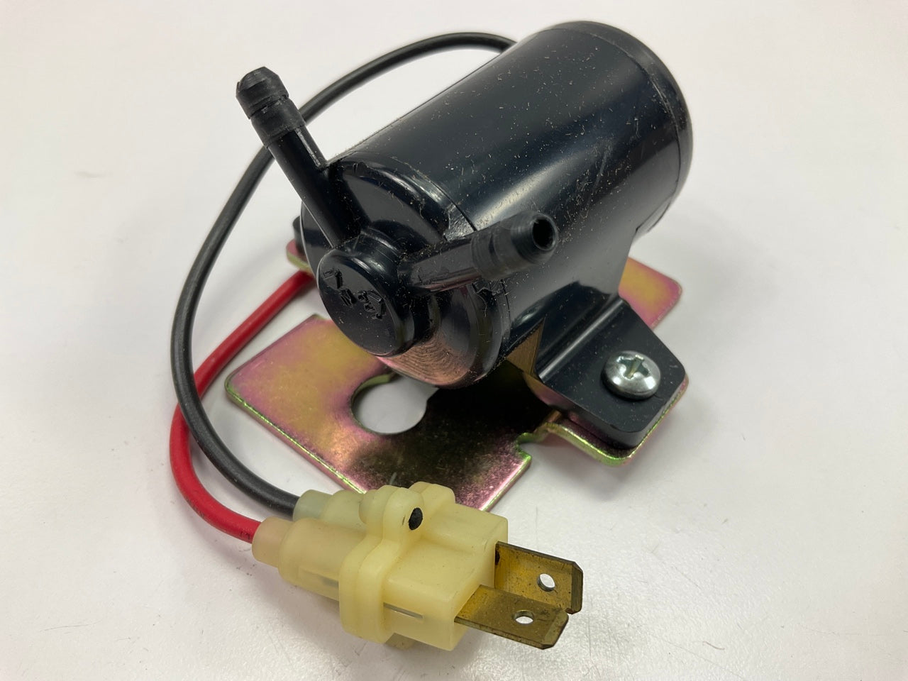 Everco 2697 Windshield Washer Pump - 1977-1982 Porsche 924, 74-75 VW 411, 412