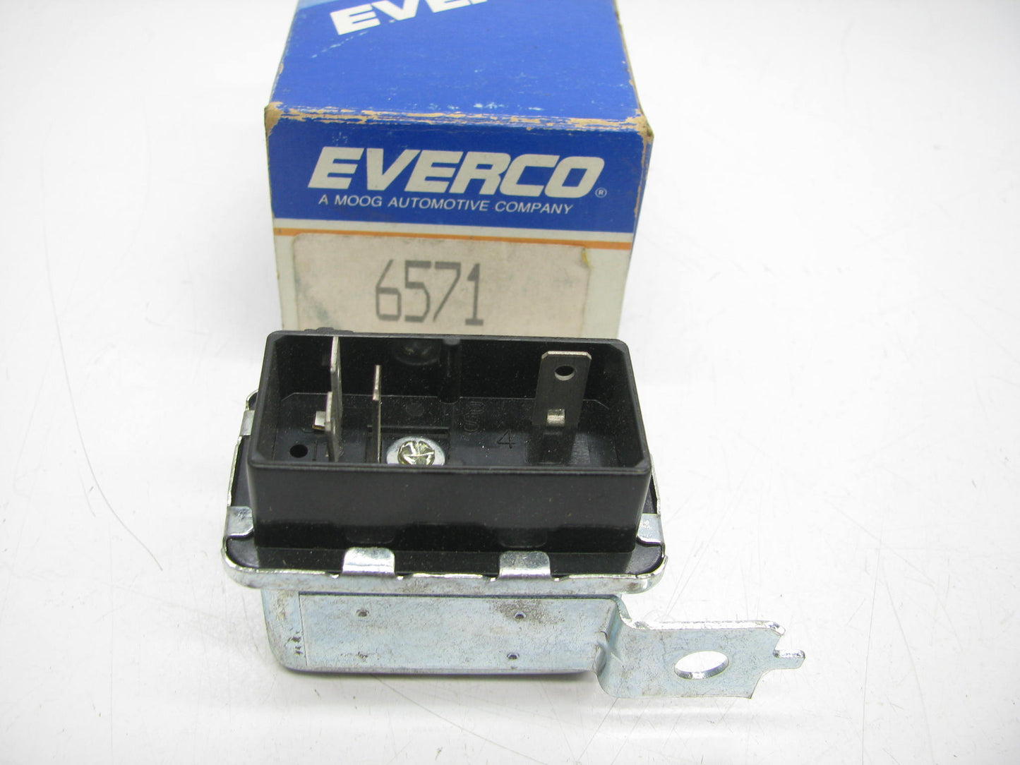 Everco 6571 A/C Compressor Cut-out Relay 4443901, 5233162