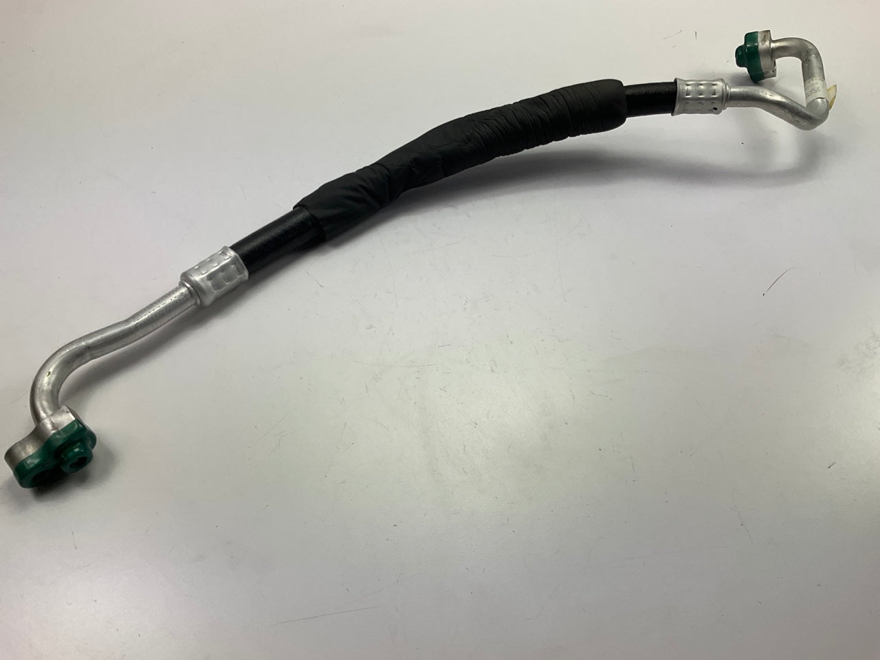 Everco A90601 A/C Refrigerant Suction Hose
