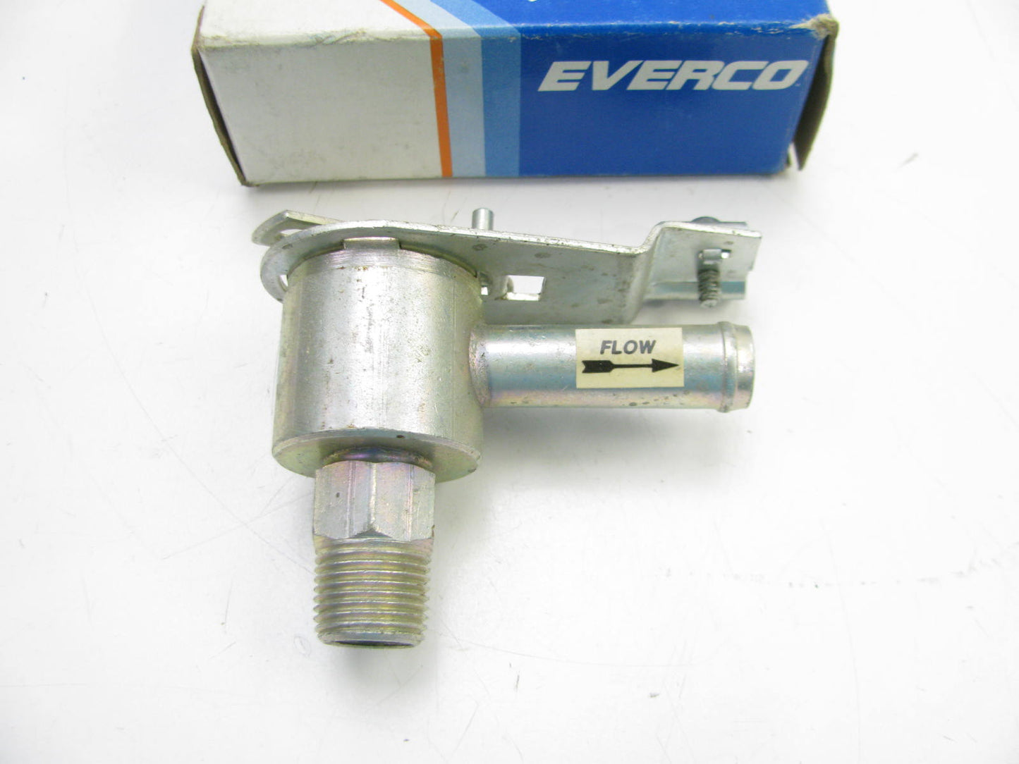 Everco H1930 Universal Cabled Operated Heater Valve - 1/2'' Hose X 3/8'' Male Pipe