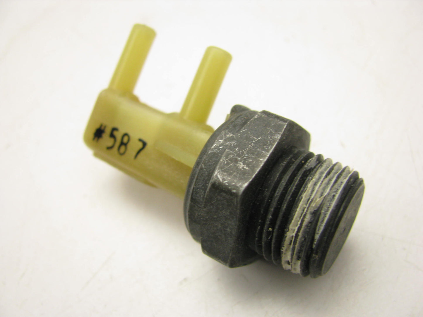 Everco H2956  Ported Vacuum Switch - 4006587, 4049208, 12352215,